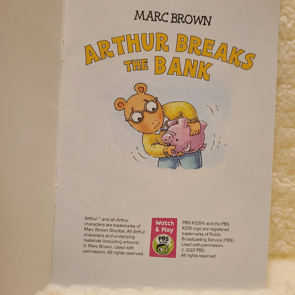 Arthur Plush Toy w/ Book - Yellow & Blue ~ Arthur Read an Aardvark ~ Marc Brown - Picture 3 of 6